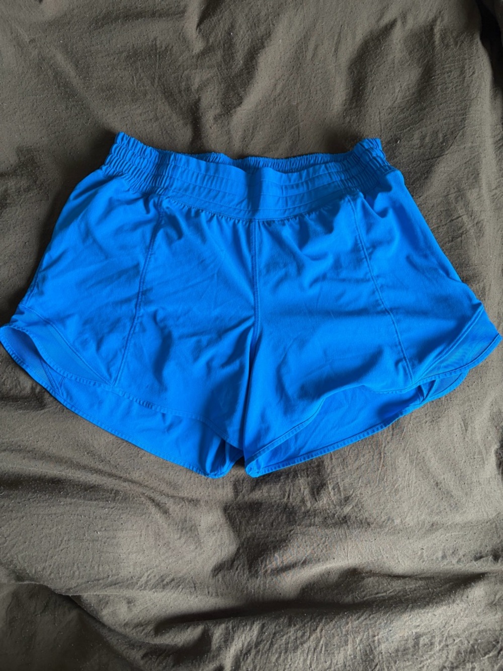 lululemon athletica Hotty Hot High Rise 4” lined